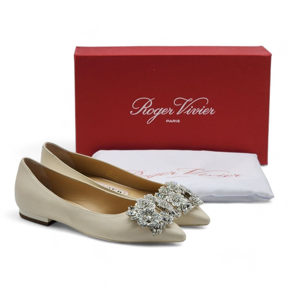 Roger Vivier Flower Strass Leather Ballet Flats in Beige $1650